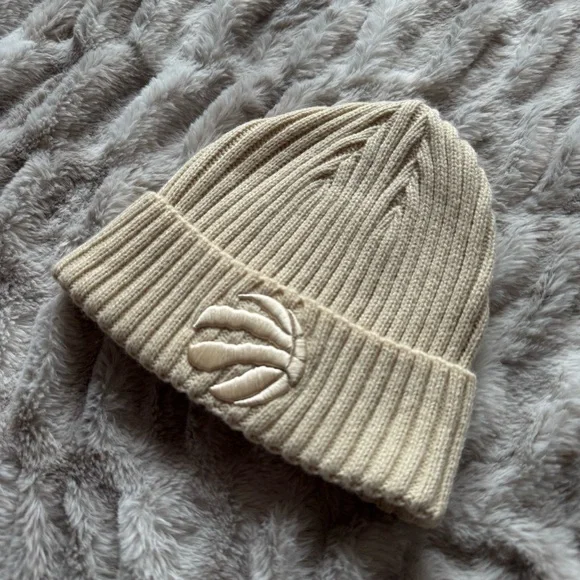 NBA Toronto Raptors Ribbed Beanie - Picture 2 of 5